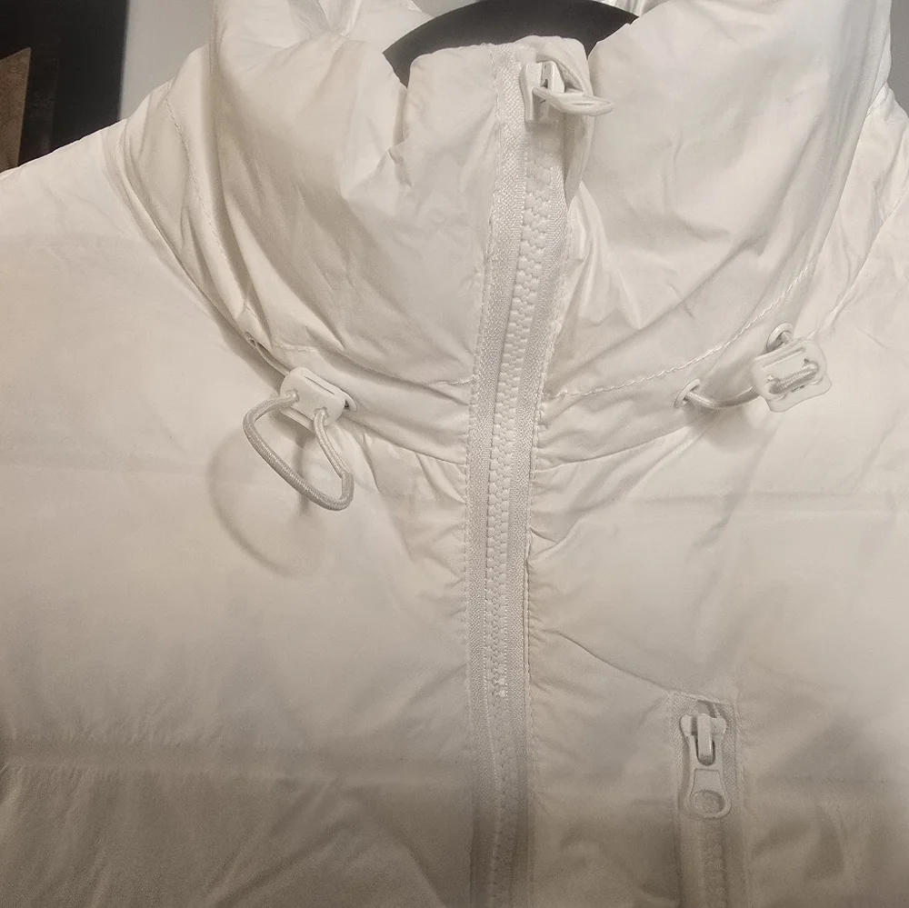 HyFve Pearl Full Zipper Active Puffer Jacket (Juniors) Size L - Picture 3 of 9